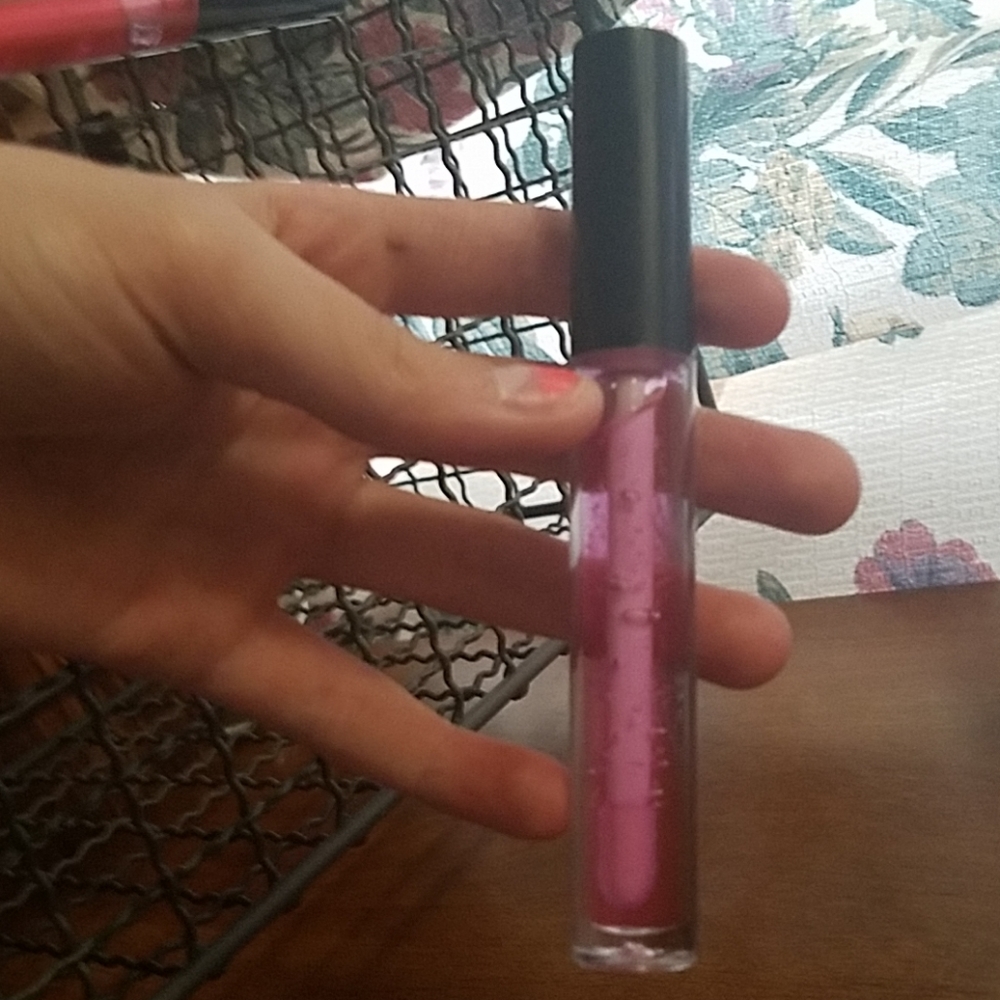 Lip gloss